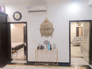 Bathroom in 2 BHK Builder Floor at Gardenia Glory, Sector 46 – for Rent