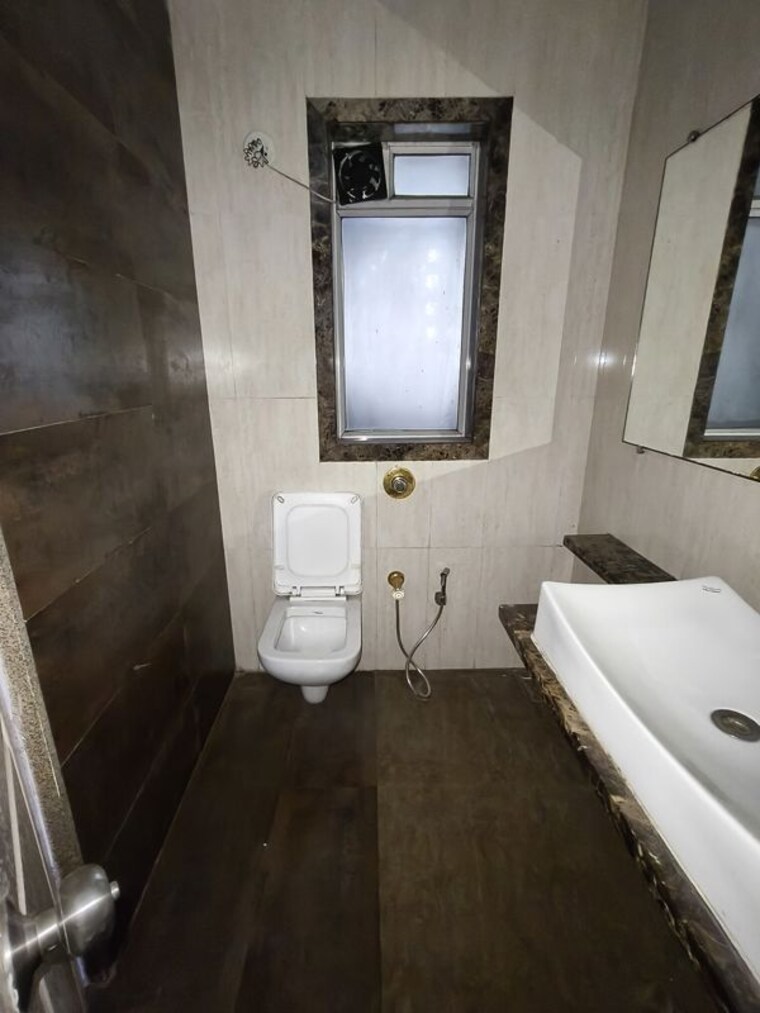 Bathroom, arihant-sparsh 3.5 Bedroom 2500 Sq.Ft. Apartment In Vashi Sector 26 Navi Mumbai 10540641