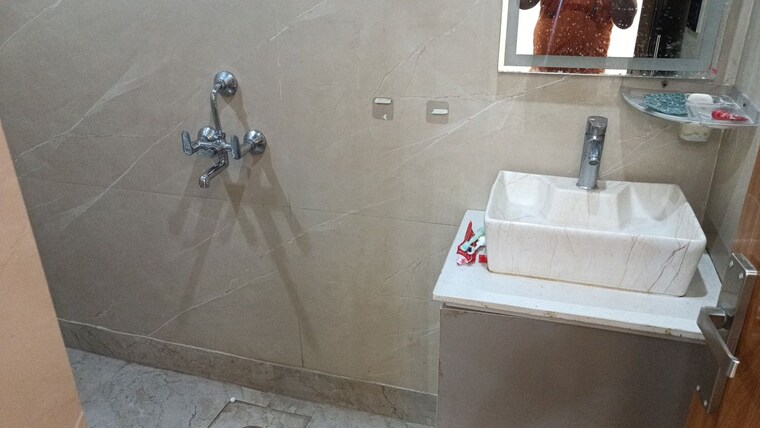 Bathroom, gayatri-apartment-vaishali 1 Bedroom 550 Sq.Ft. Builder Floor In Vaishali Sector 2 Ghaziabad 10540653