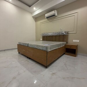 Kitchen in 2 BHK Builder Floor at DLF City Phase V, Dlf Phase V – for Rent