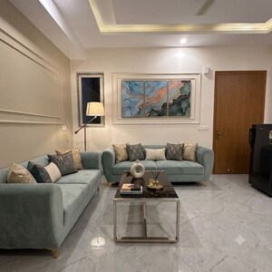 Living Room in 2 BHK Builder Floor at DLF City Phase V, Dlf Phase V – for Rent