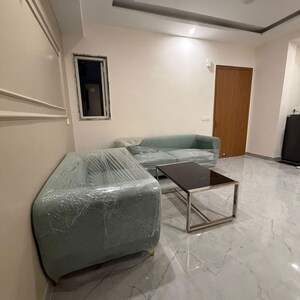 Bedroom in 2 BHK Builder Floor at DLF City Phase V, Dlf Phase V – for Rent