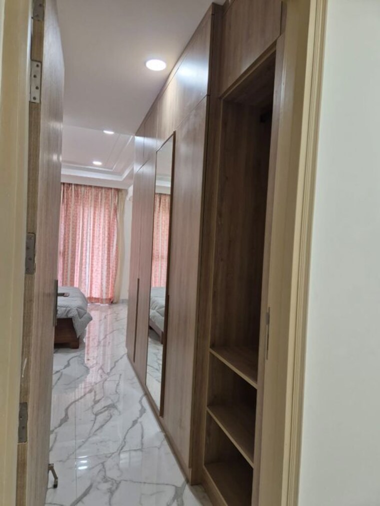 Bathroom, dlf-atria 1 Bedroom 500 Sq.Ft. Builder Floor In Dlf Phase ii Gurgaon 10540681