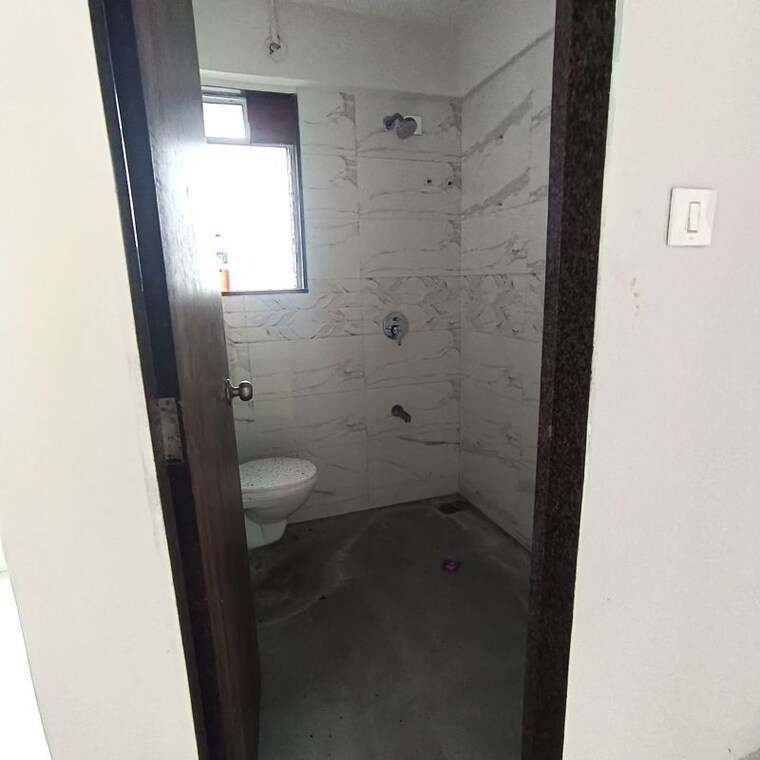 Bathroom, leo-eminence 1 Bedroom 422 Sq.Ft. Apartment In Bandra East Mumbai 10540691