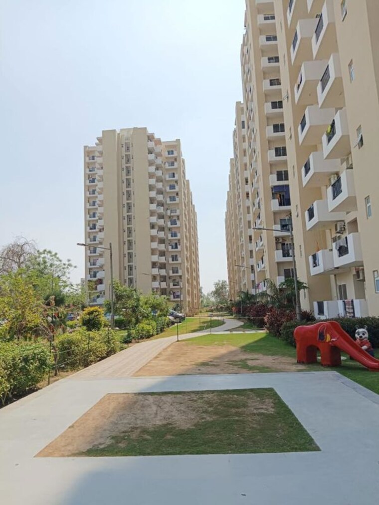Exterior View, gls-arawali-homes-phase-2 3 Bedroom 745 Sq.Ft. Apartment In Sohna Sector 4 Gurgaon 10540705