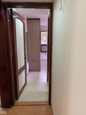 Bedroom in 2 BHK Apartment at Om Shanaaz Apartments, Andheri West – for Rent