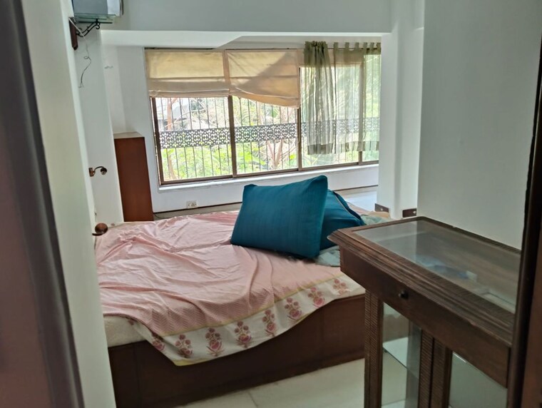 Bedroom, om-shanaaz-apartments 2 Bedroom 735 Sq.Ft. Apartment In Andheri West Mumbai 10540708
