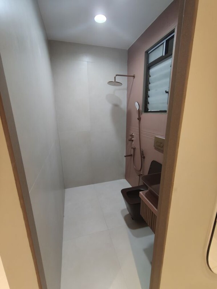 Bathroom, dosti-west-county-phase-4-dosti-pine 2 Bedroom 650 Sq.Ft. Apartment In Balkum Pada Thane 10540710