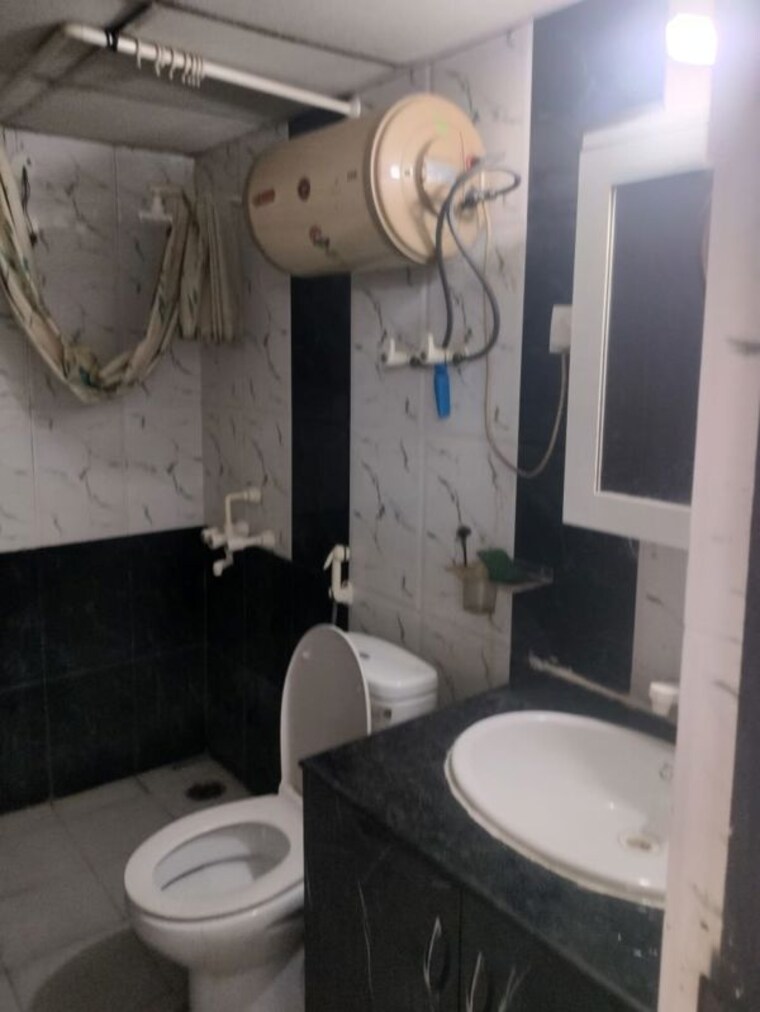Team Area, antriksh-golf-view-ii 3 Bedroom 1345 Sq.Ft. Apartment In Sector 78 Noida 10540712