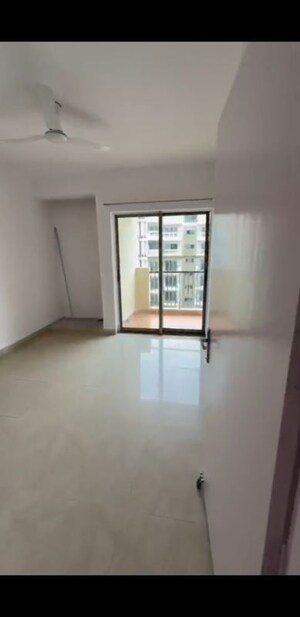 Room in 3 BHK Apartment at Eros Sampoornam, Sector 2 Greater Noida – for Sale