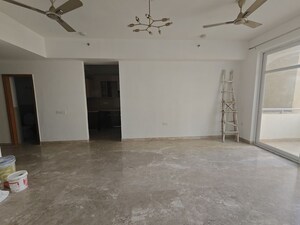2 BHK Apartment For Rent in SS The Leaf, Sector 85
