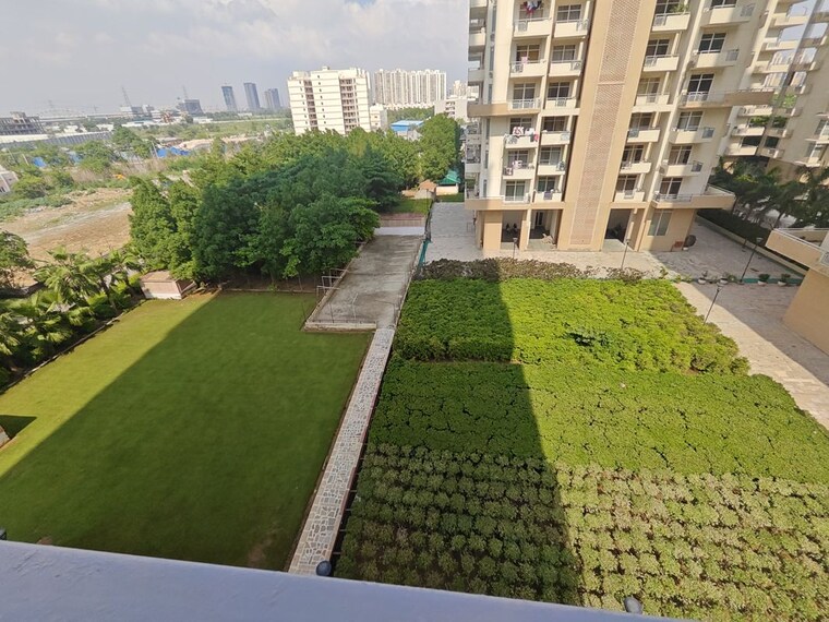 Garden, ss-the-leaf 2 Bedroom 1741 Sq.Ft. Apartment In Sector 85 Gurgaon 10540739