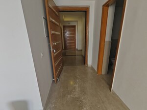 Building Lobby in 4 BHK Builder Floor at SS Linden, Sector 84 – for Rent