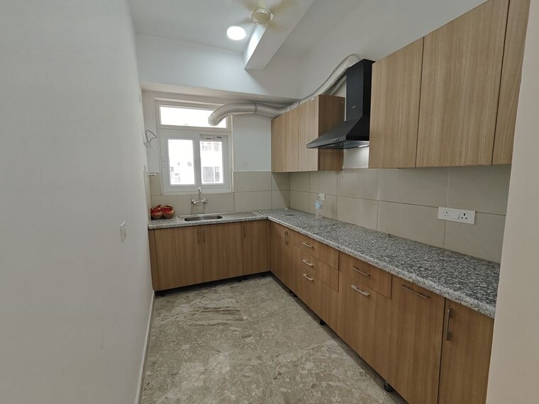 Kitchen, ss-linden 4 Bedroom 300 Sq.Yd. Builder Floor In Sector 84 Gurgaon 10540748