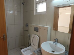 Bathroom in 4 BHK Builder Floor at SS Linden, Sector 84 – for Rent