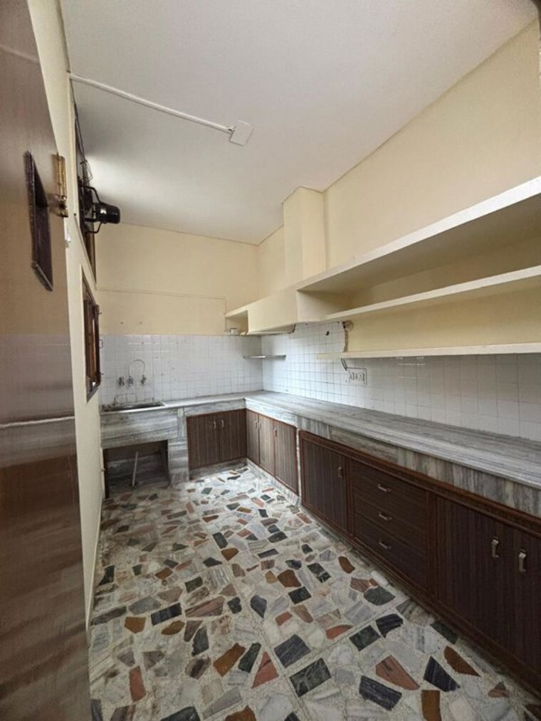 Kitchen, sector 45 3 Bedroom 4500 Sq.Ft. Builder Floor In Sector 45 Chandigarh 10540751