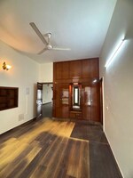 3 BHK + Prayer Room,Servant Room,Study Room 4500 Sq.Ft. Builder Floor in Sector 45