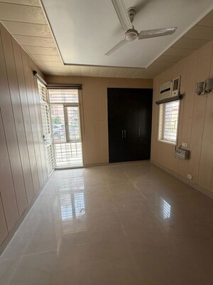 Bedroom in 2 BHK Apartment at Eldeco Olympia, Sector 93a – for Rent