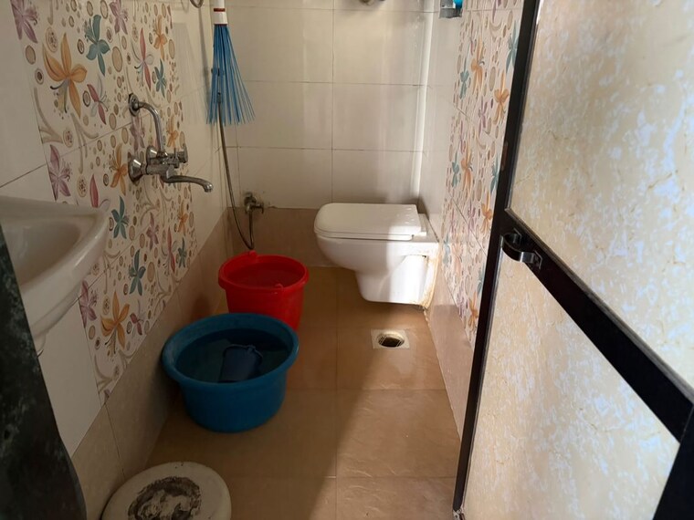 Bathroom, mahadev-apartment-koparkhairane 1 Bedroom 650 Sq.Ft. Apartment In Kopar Khairane Navi Mumbai 10540772