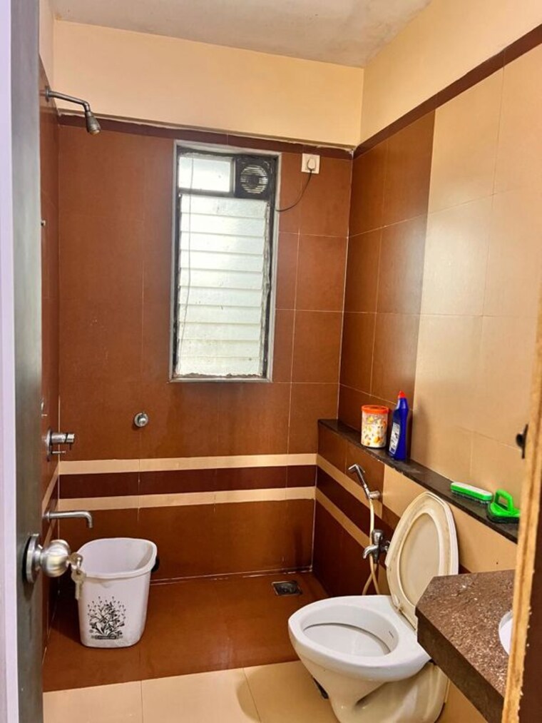 Bathroom, preeti-park 2 Bedroom 1100 Sq.Ft. Apartment In Sanpada Navi Mumbai 10540778