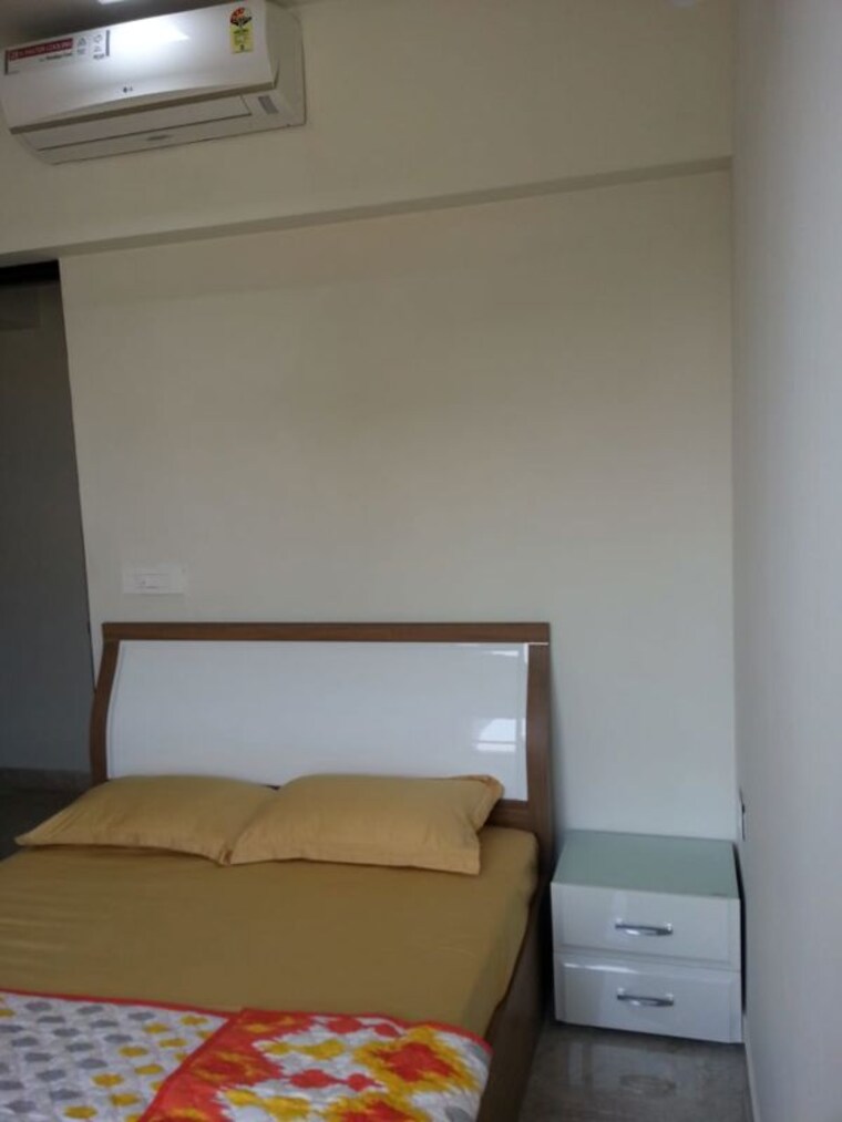 undefined, lodha-luxuria 2 Bedroom 800 Sq.Ft. Apartment In Majiwada Thane 10540791