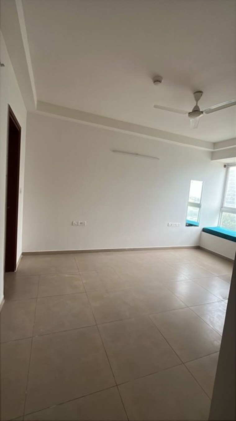 Room, bhartiya-nikoo-homes-phase-2 2 Bedroom 1106 Sq.Ft. Apartment In Thanisandra Main Road Bangalore 10540799