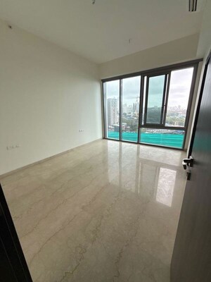 Room in 4 BHK Apartment at Piramal Mahalaxmi, Mahalaxmi – for Sale