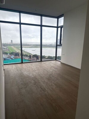 Room in 3 BHK Apartment at Piramal Mahalaxmi, Mahalaxmi – for Sale