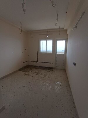 Room in 3 BHK Apartment at Candeur Crescent, Serilingampally – for Sale