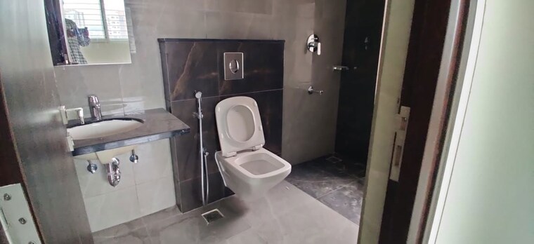 Bathroom, aparna-sarovar-zicon 3 Bedroom 1825 Sq.Ft. Apartment In Nallagandla Hyderabad 10540866
