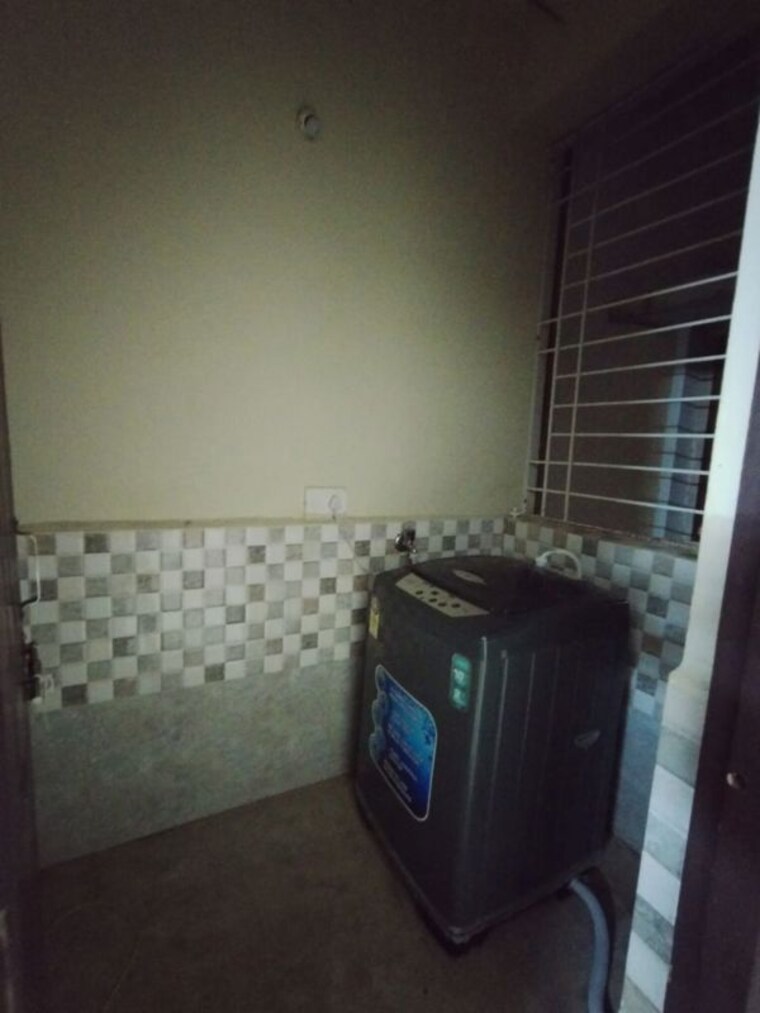 Bathroom, vasathi-anandi 3 Bedroom 1500 Sq.Ft. Apartment In Kokapet Hyderabad 10540889