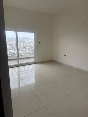 Room in 3 BHK Apartment at Candeur Crescent, Serilingampally – for Sale