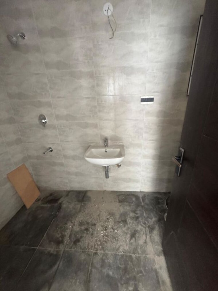 Bathroom, candeur-crescent 3 Bedroom 2548 Sq.Ft. Apartment In Serilingampally Hyderabad 10540885