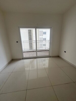 Room in 3 BHK Apartment at Candeur Crescent, Serilingampally – for Sale