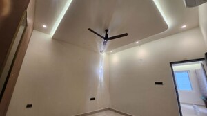 Room in 3 BHK Apartment at Candeur Crescent, Serilingampally – for Rent