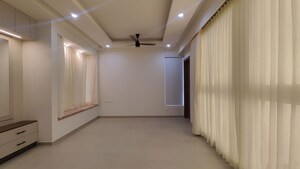 Room in 3 BHK Apartment at Bhartiya City Nikoo Homes 4, Thanisandra Main Road – for Rent