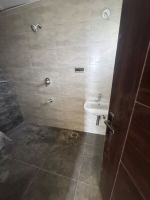 Bathroom in 3 BHK Apartment at Candeur Crescent, Serilingampally – for Sale