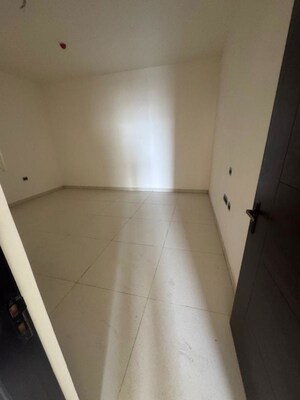 Room in 3 BHK Apartment at Candeur Crescent, Serilingampally – for Sale