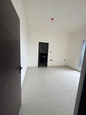 Bathroom in 3 BHK Apartment at Candeur Crescent, Serilingampally – for Sale