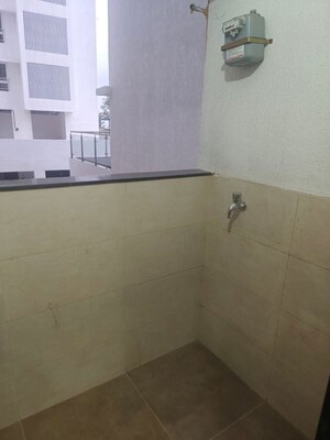 Room in  Apartment at Geras World of Joy L, Kharadi – for Rent