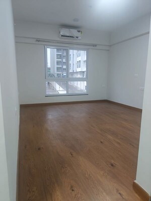 Room in  Apartment at Geras World of Joy L, Kharadi – for Rent