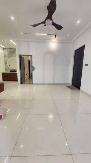 Bathroom in 3 BHK Apartment at Candeur Crescent, Serilingampally – for Rent