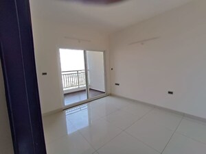 Room in 3 BHK Apartment at Candeur Crescent, Serilingampally – for Sale