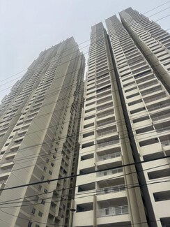 3 BHK + Basement Apartment For Sale in Candeur Crescent