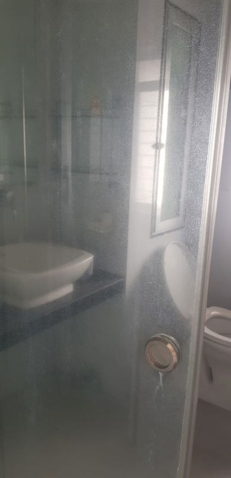 Bathroom, jolly-maker-apartment 2 Bedroom 1300 Sq.Ft. Apartment In Cuffe Parade Mumbai 10540962