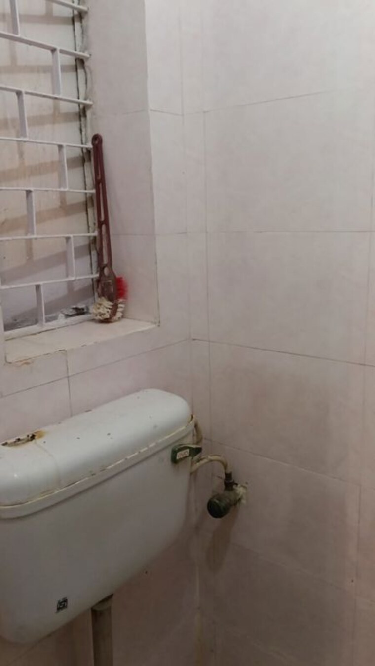 Bathroom, rwa-apartments-sector-19 4 Bedroom 450 Sq.Mt. Villa In Sector 19 Noida 10540978