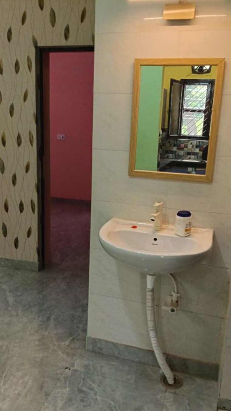 Bathroom, rwa-apartments-sector-19 4 Bedroom 450 Sq.Mt. Villa In Sector 19 Noida 10540978
