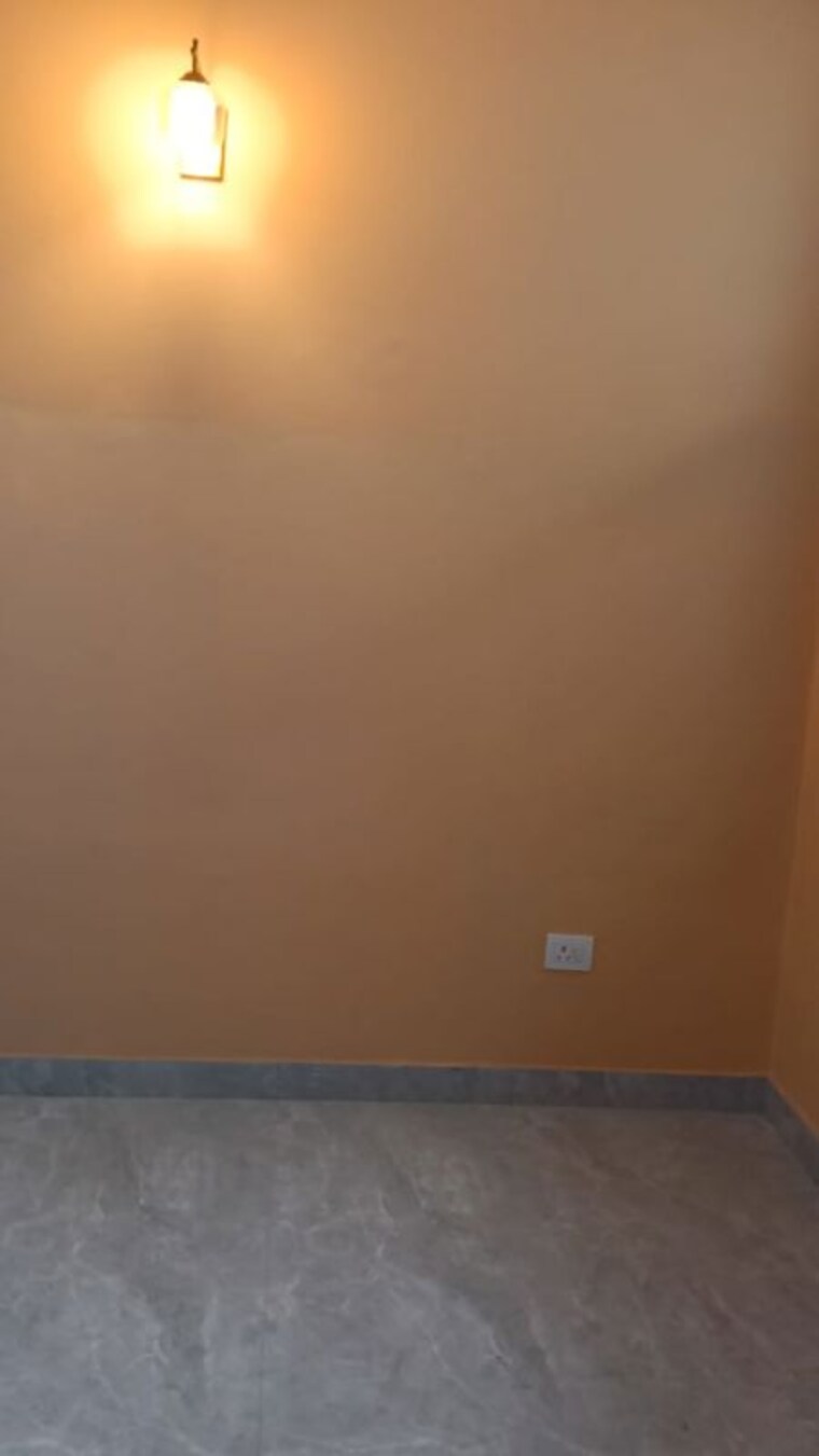 Room, rwa-apartments-sector-19 4 Bedroom 450 Sq.Mt. Villa In Sector 19 Noida 10540978