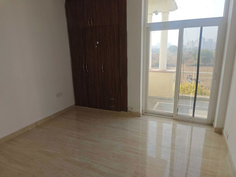 Room, ss-almeria 3.5 Bedroom 2000 Sq.Ft. Builder Floor In Sector 84 Gurgaon 10540862