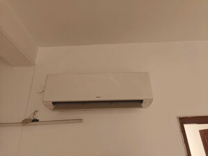 Furnished Amenities in 3.5 BHK Builder Floor at SS Almeria, Sector 84 – for Sale
